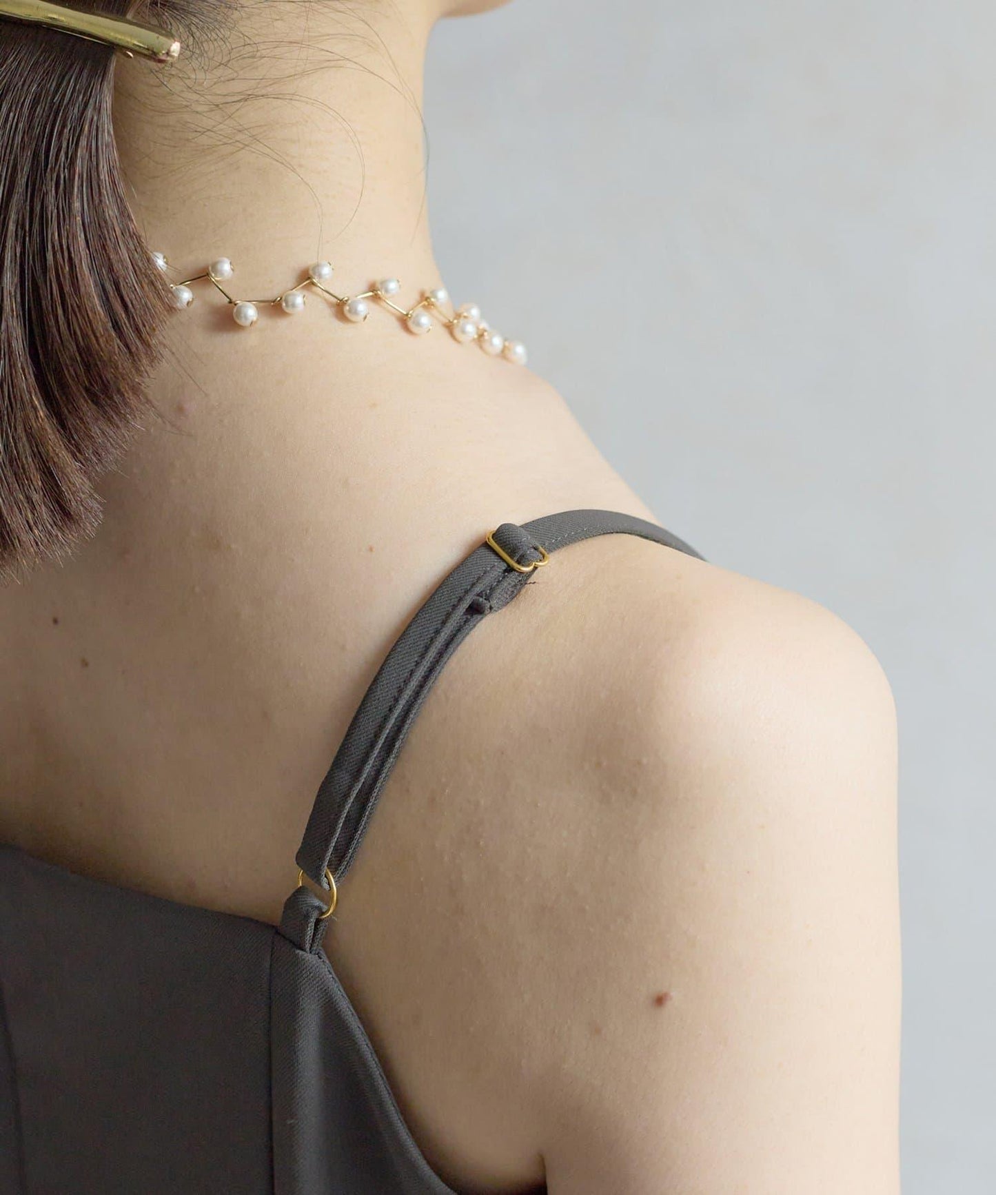 網紗荷葉邊小披肩 + 窄版吊帶連衣裙套裝