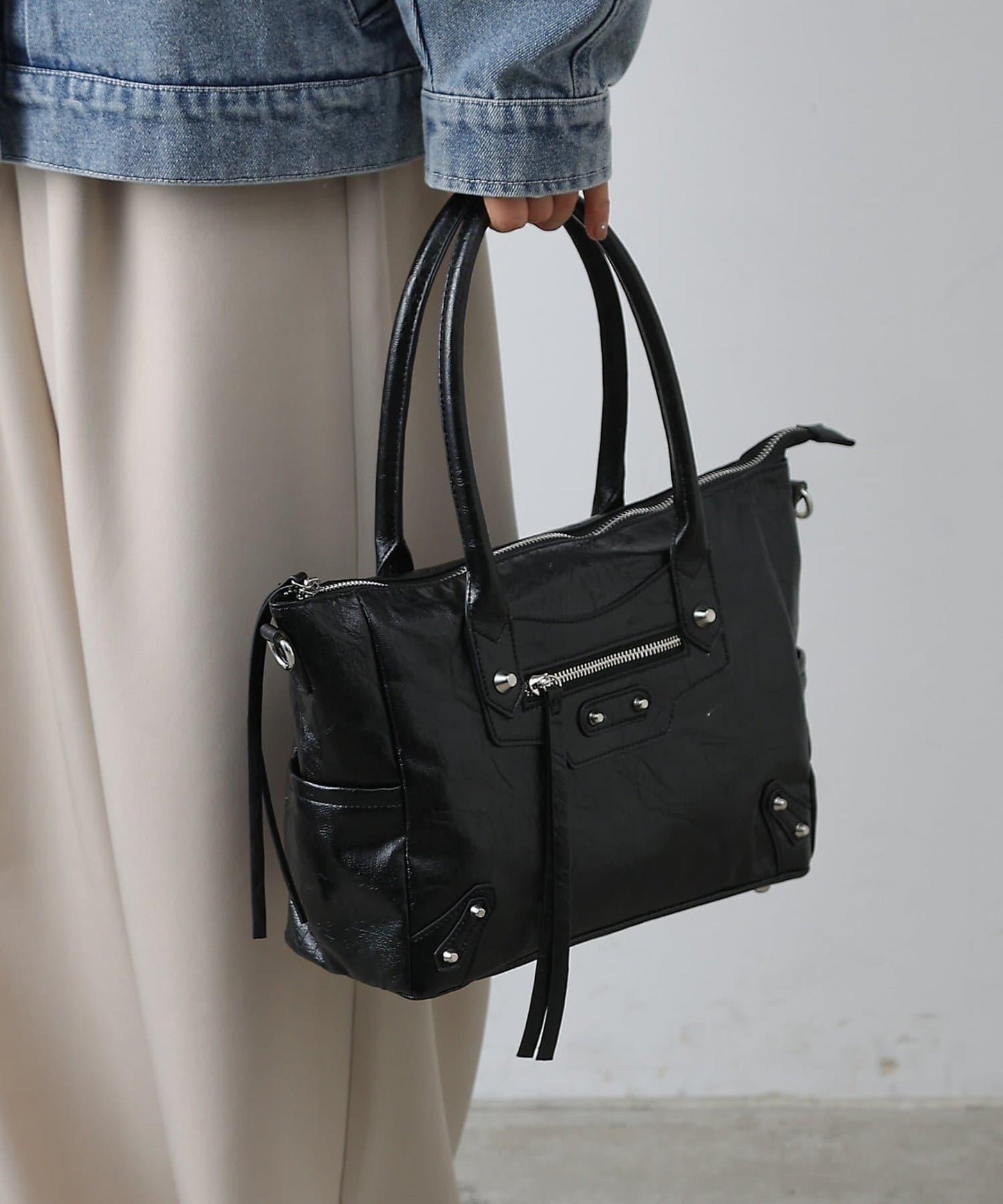 鉚釘裝飾手提包