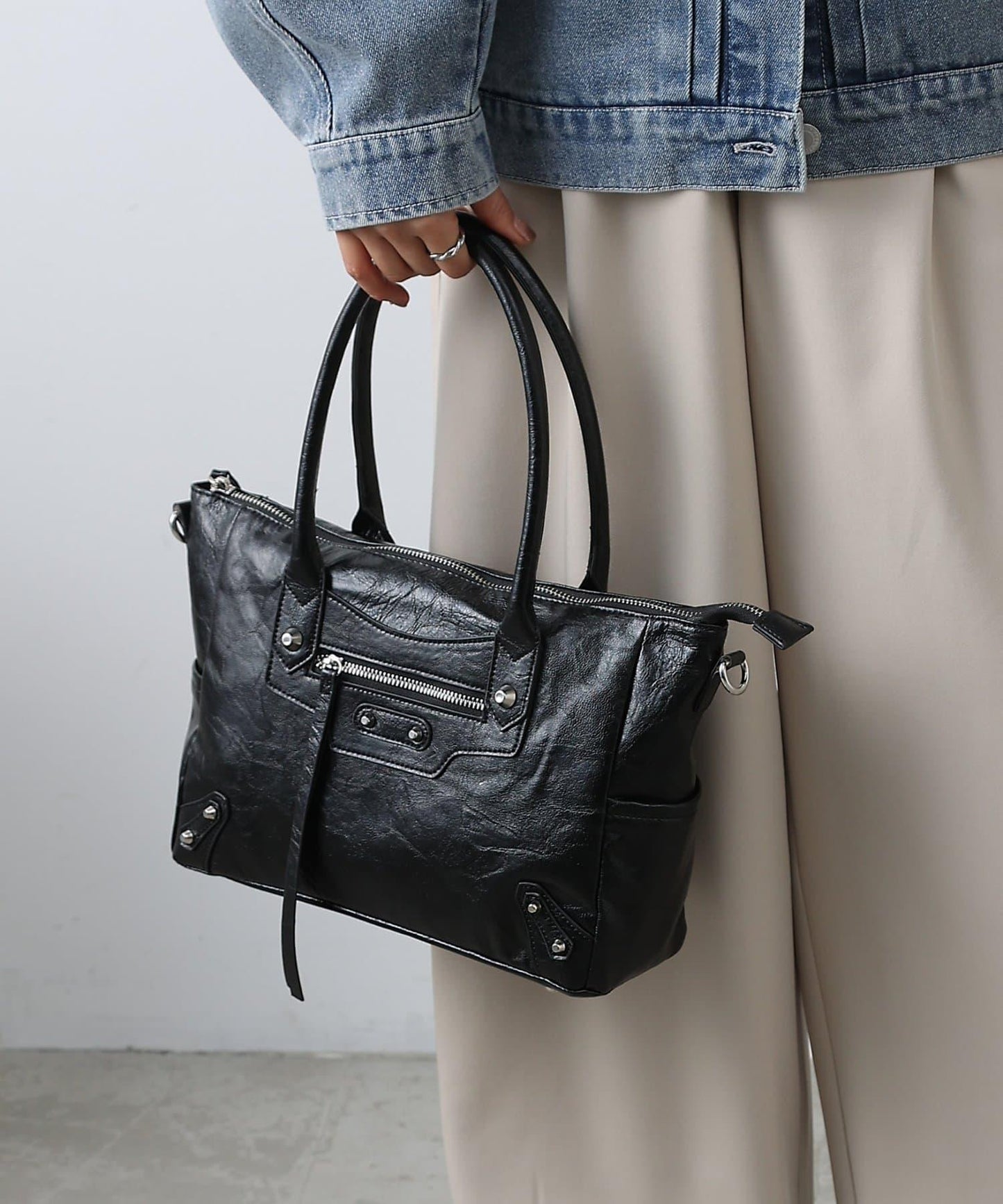 鉚釘裝飾手提包