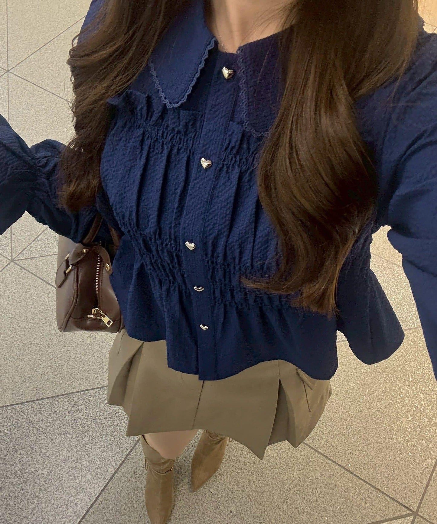 抽褶荷葉下襬女襯衫