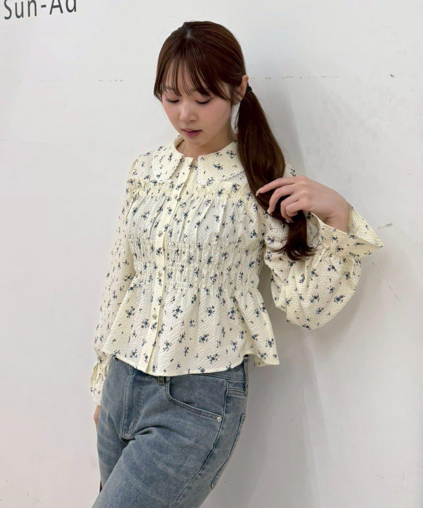 抽褶荷葉下襬女襯衫