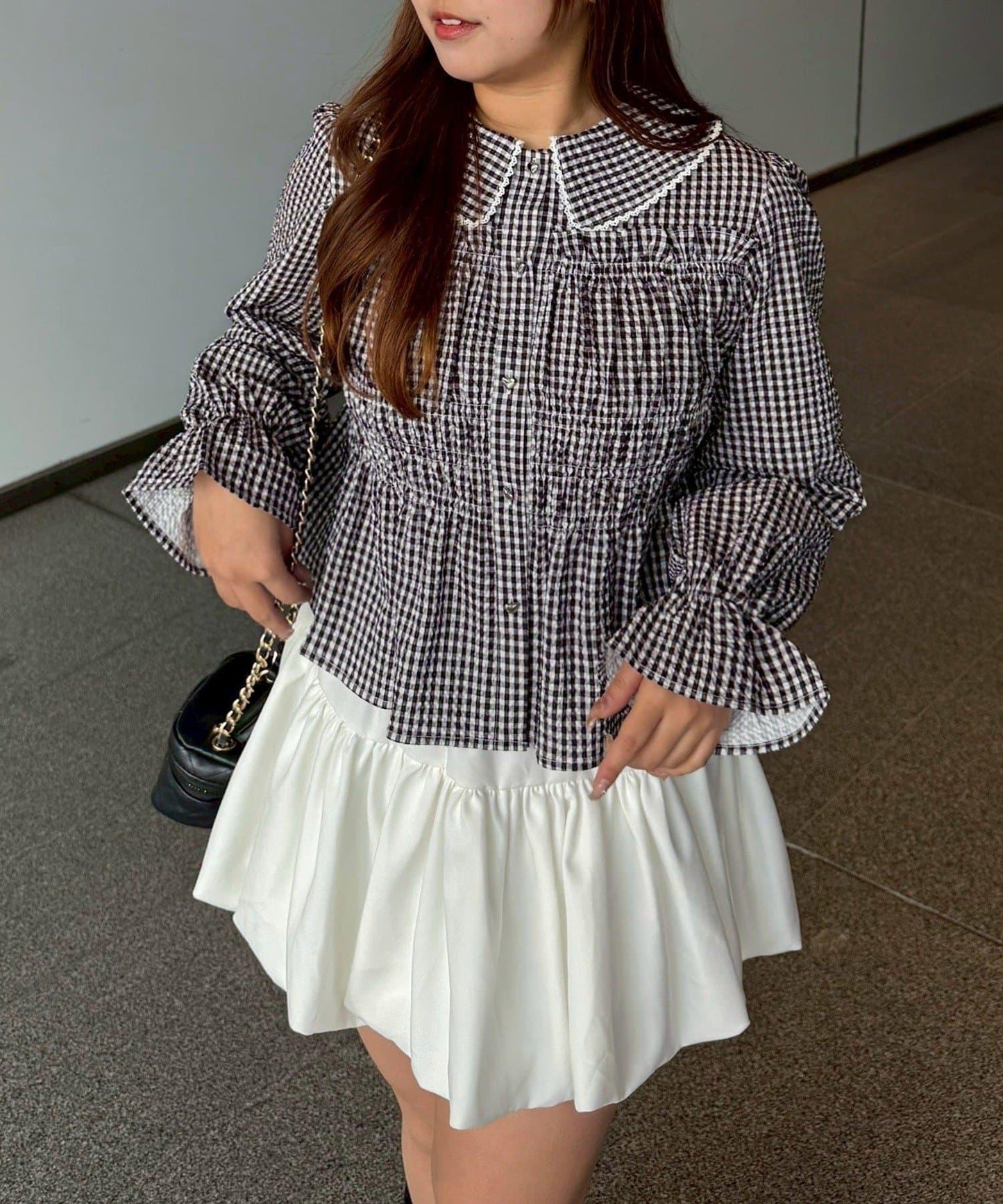 抽褶荷葉下襬女襯衫