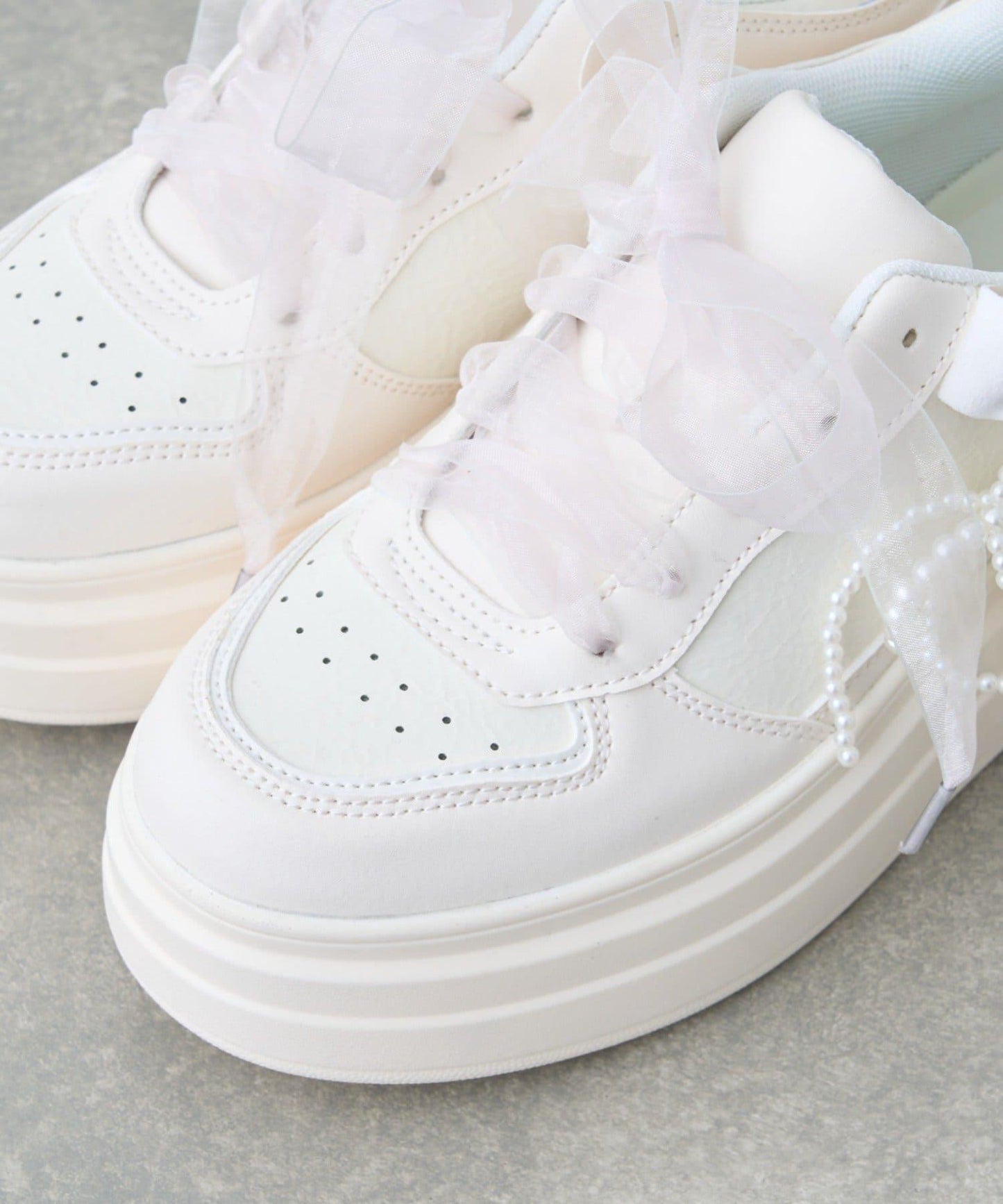 《カスタム可能◎》 吊飾薄紗蝴蝶結 運動鞋