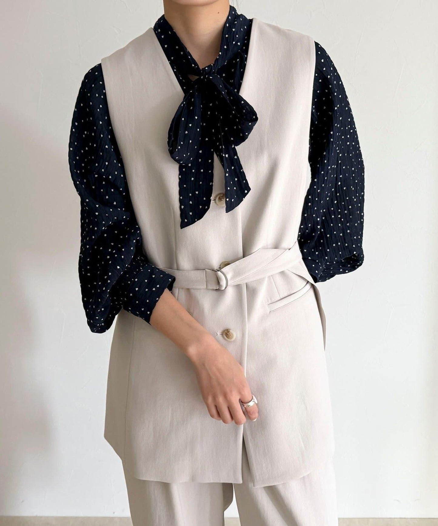 心形波點 蝴蝶結設計 襯衫