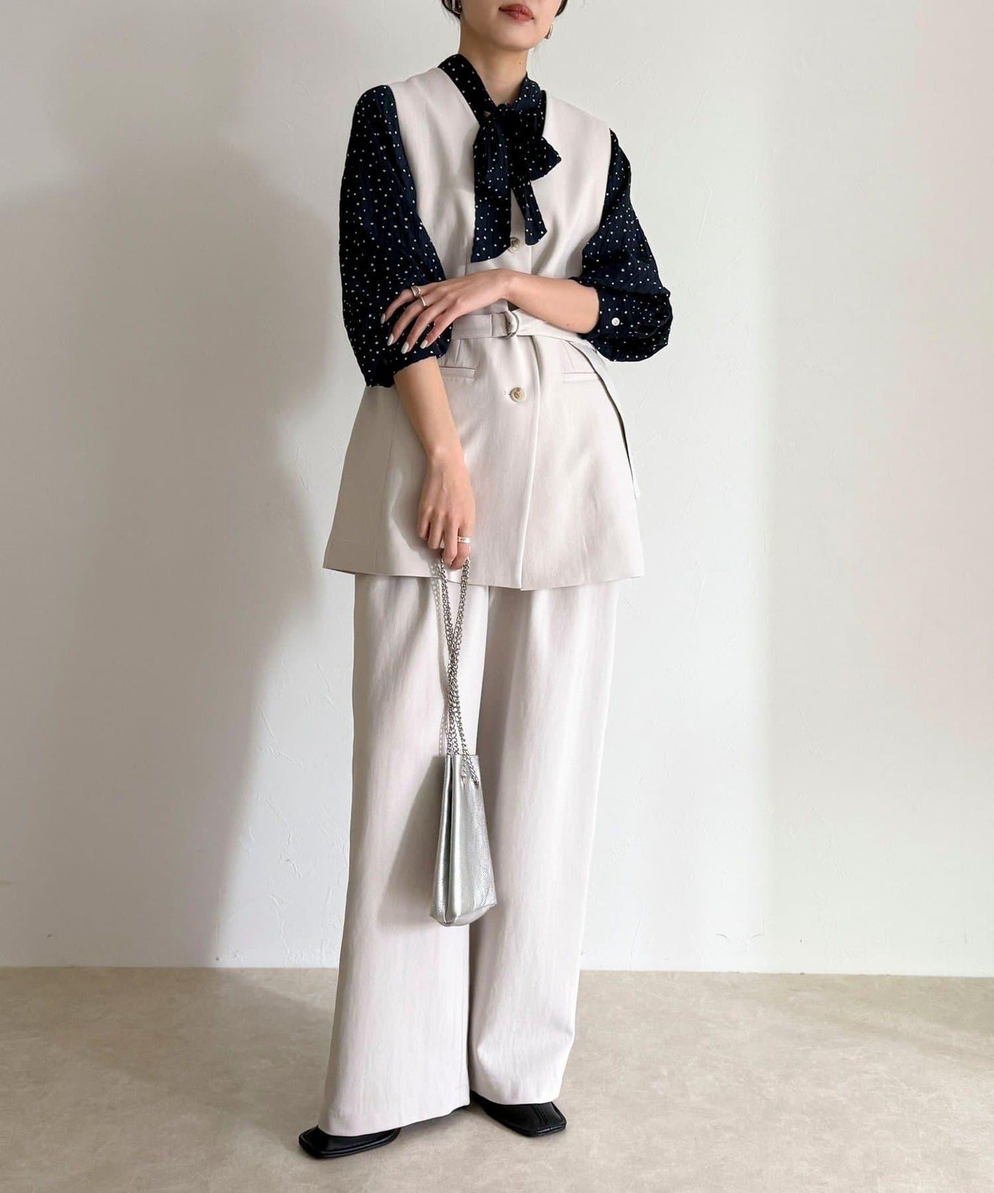 可成套搭配 柔滑斜紋 帶腰帶 馬甲