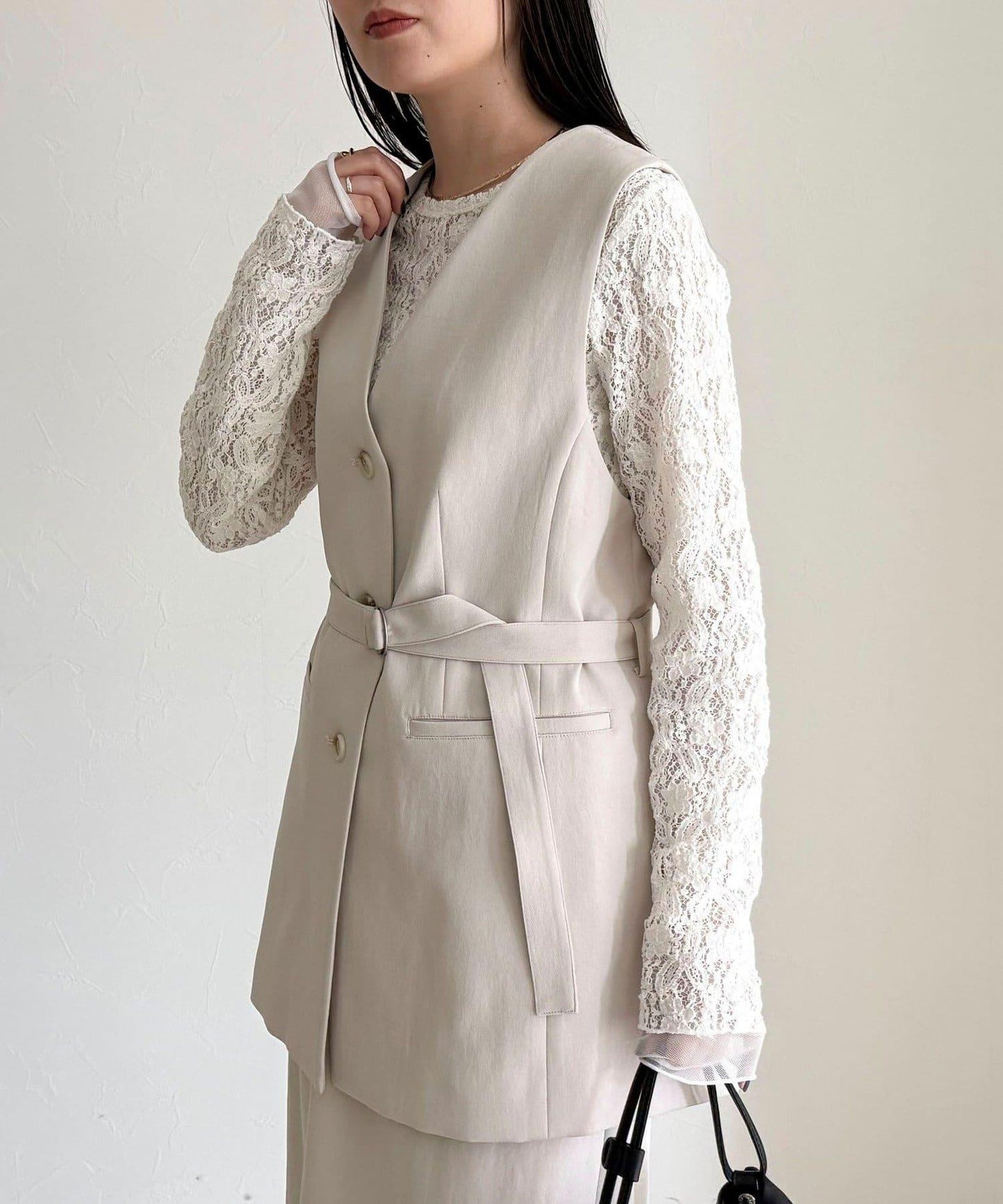 可成套搭配 柔滑斜紋 帶腰帶 馬甲