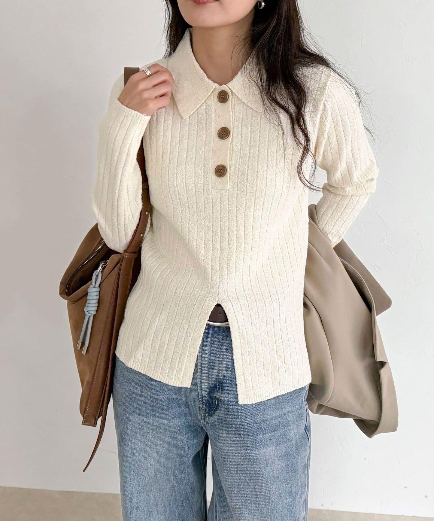 前中開叉 有領設計 套頭上衣