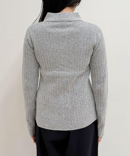 前中開叉 有領設計 套頭上衣