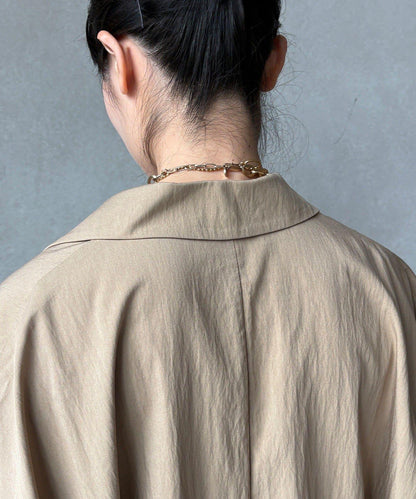 斗篷式西裝外套