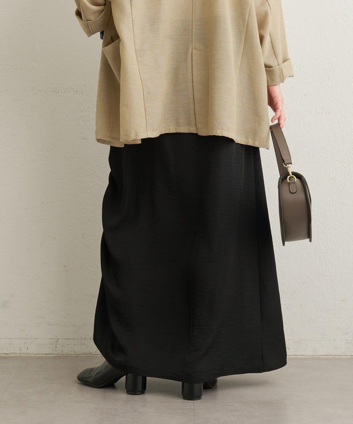 側抽褶設計 半身裙