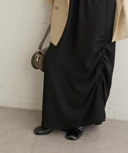 側抽褶設計 半身裙