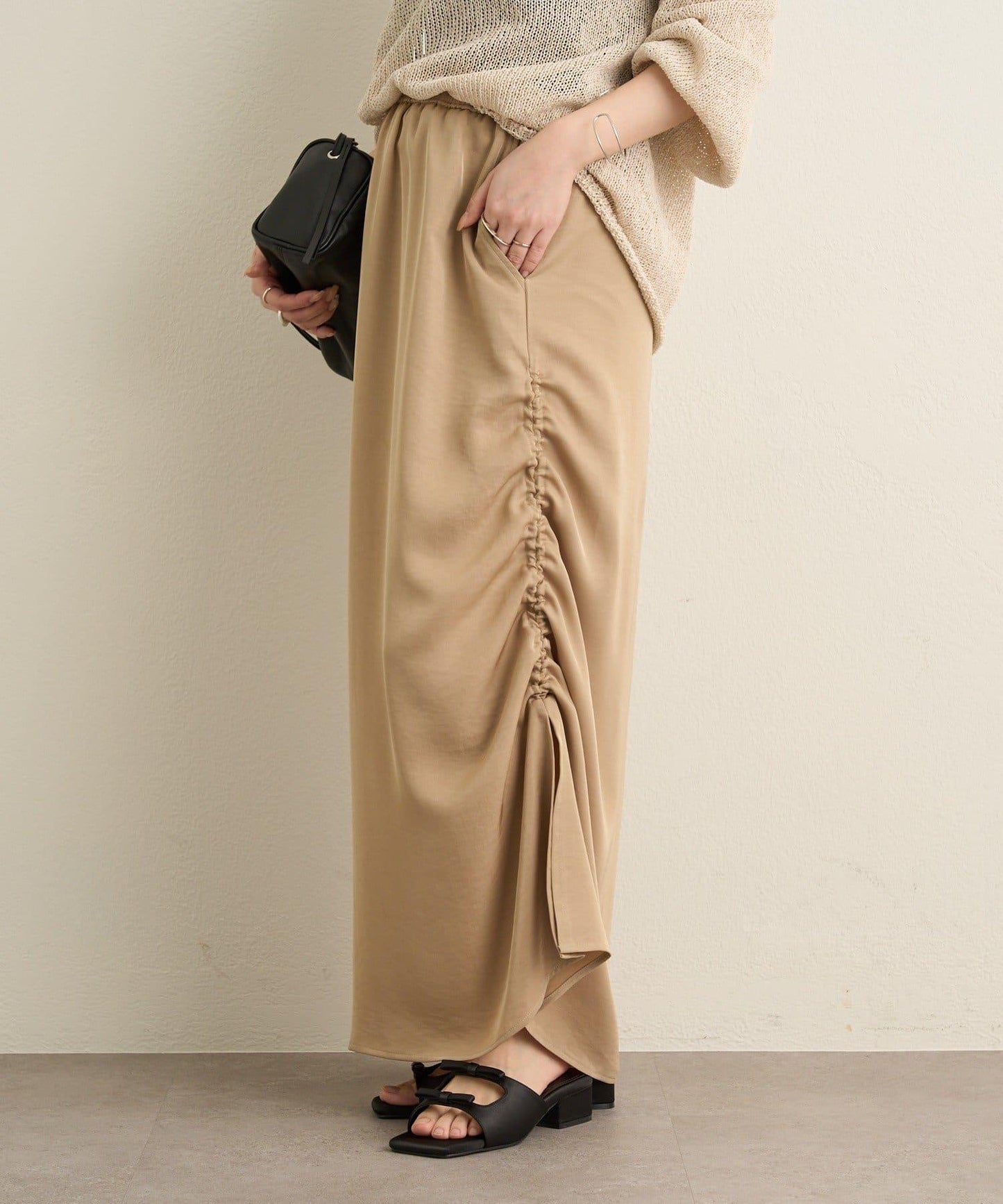 側抽褶設計 半身裙