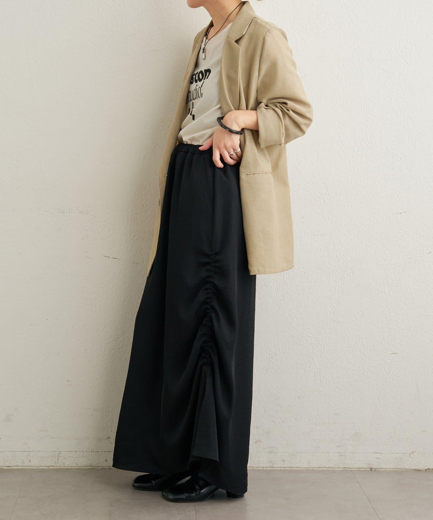 側抽褶設計 半身裙