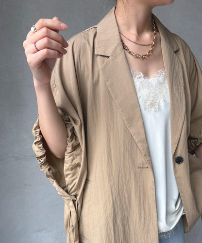 斗篷式西裝外套