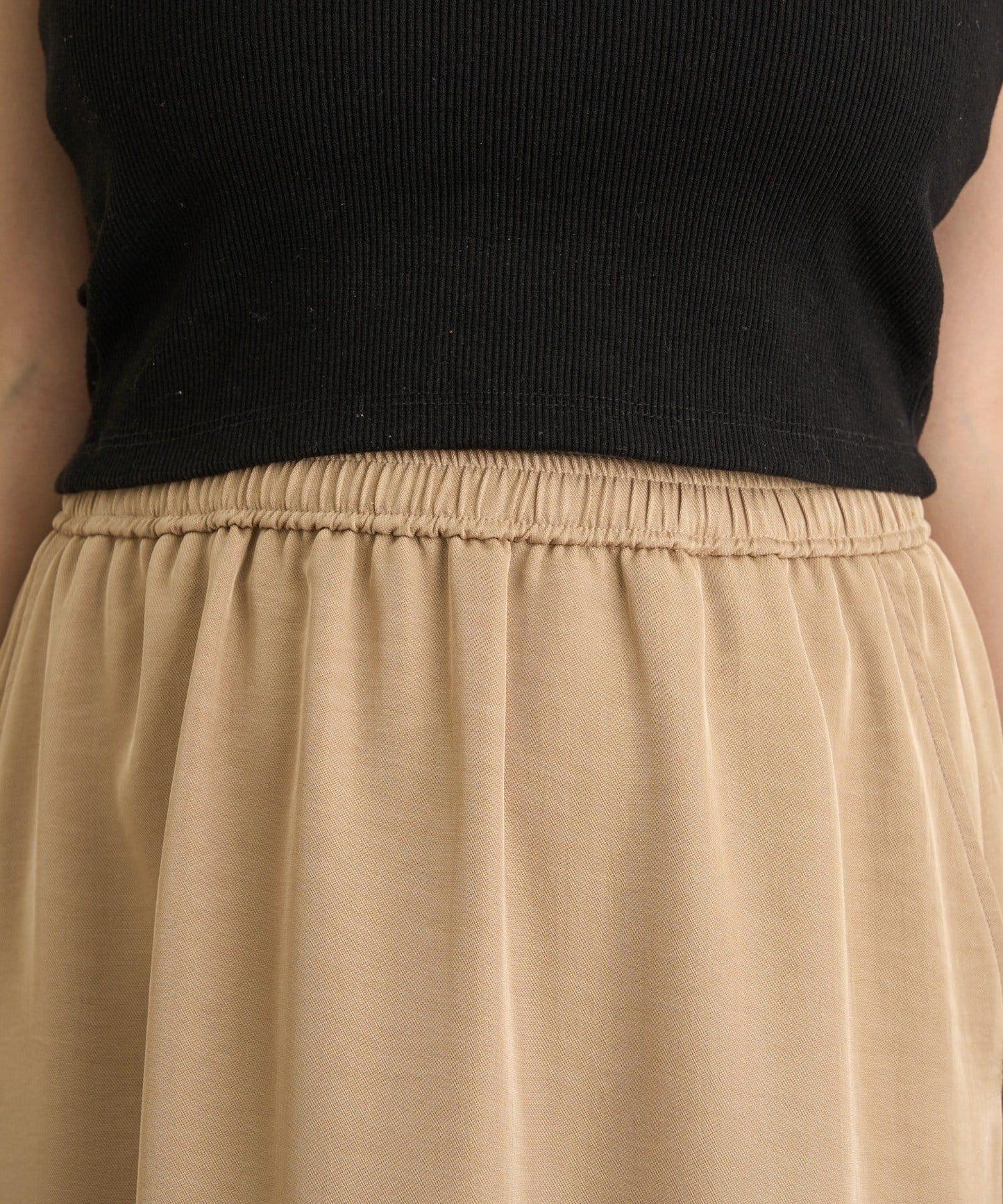 側抽褶設計 半身裙