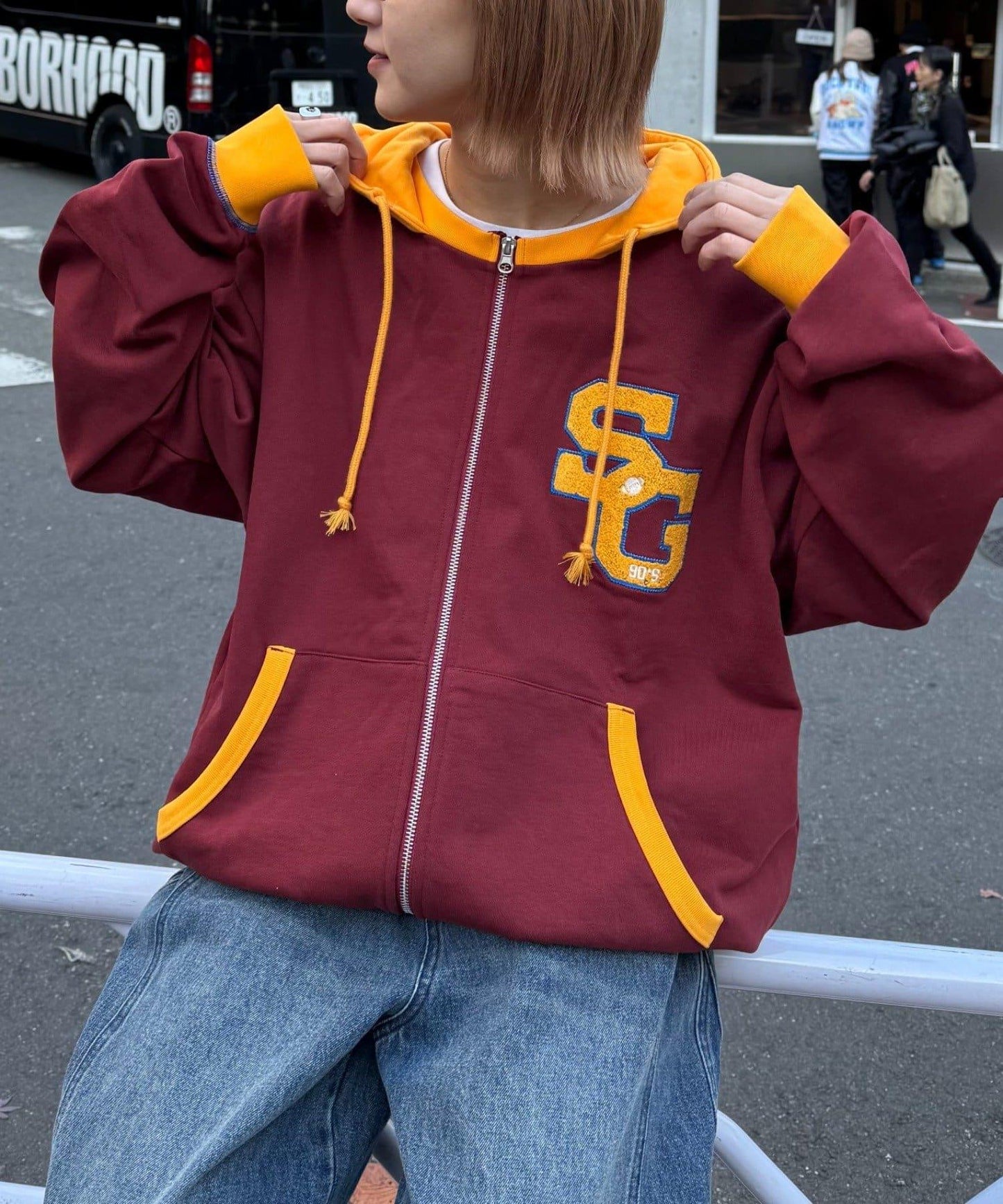 SOUNDS GOOOOD 毛巾繡 連帽衛衣