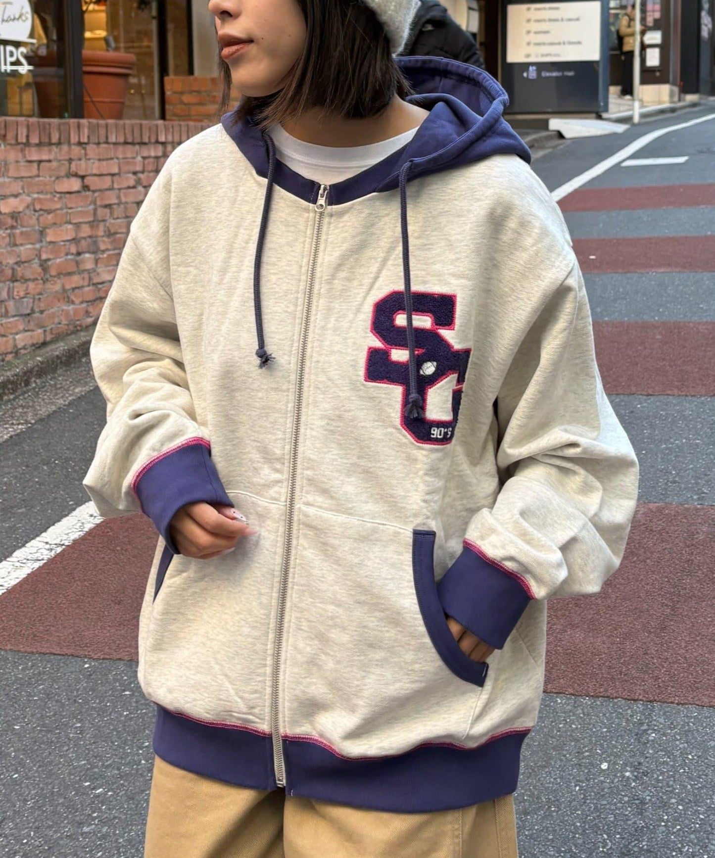 SOUNDS GOOOOD 毛巾繡 連帽衛衣