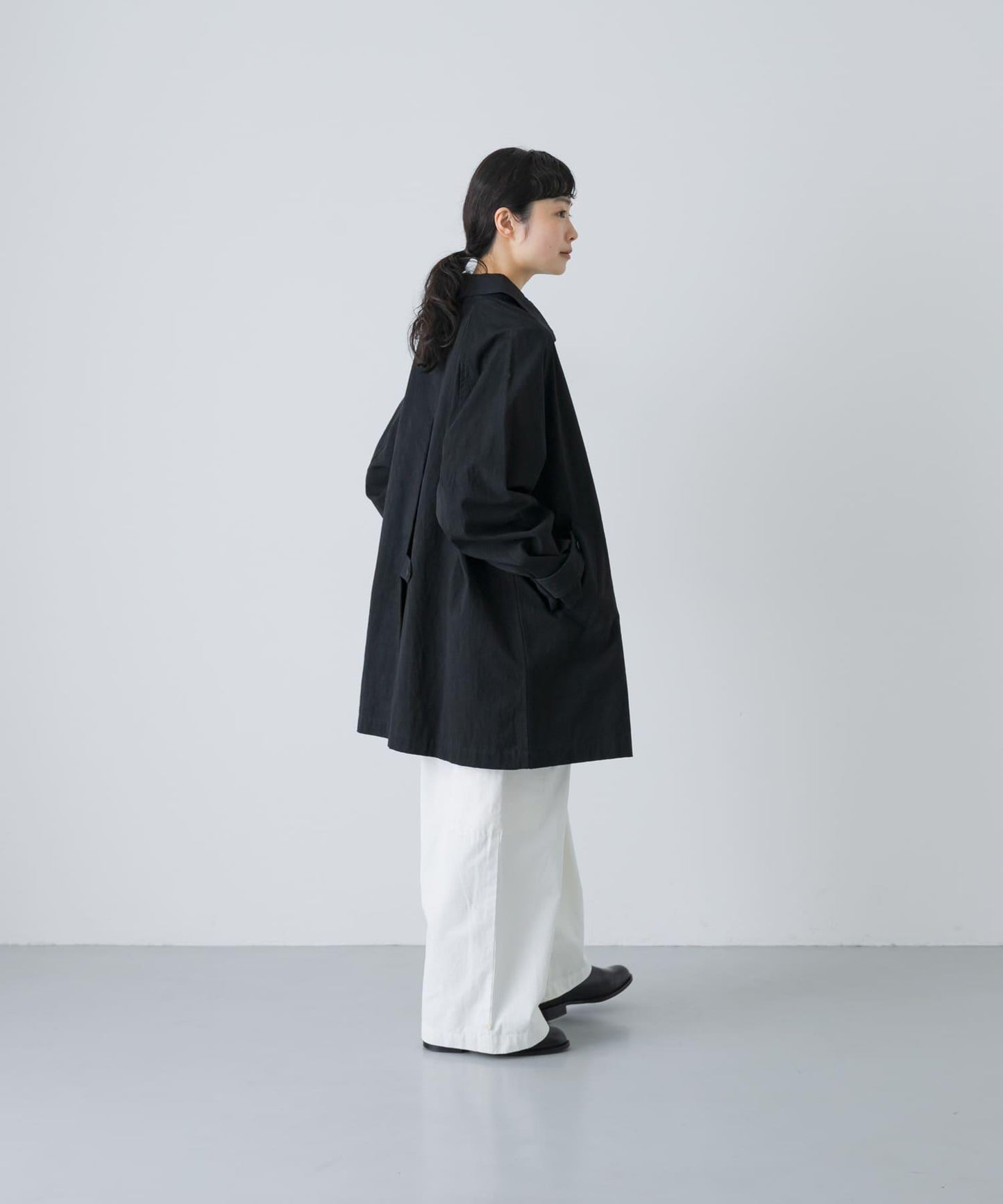 棉質後褶設計短款外套