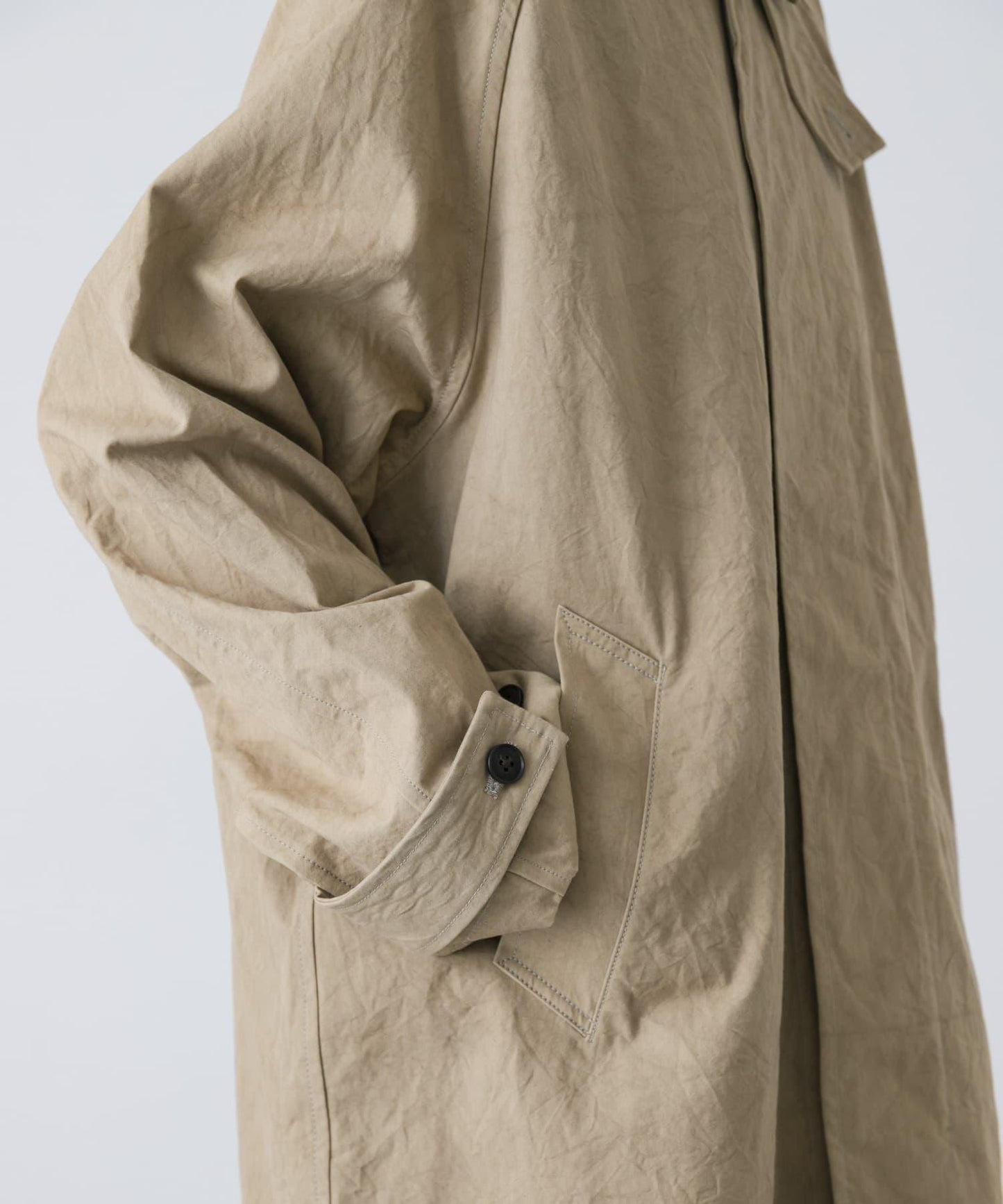 棉質後褶設計短款外套