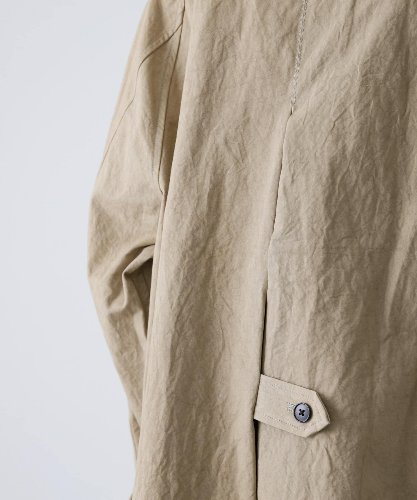 棉質後褶設計短款外套