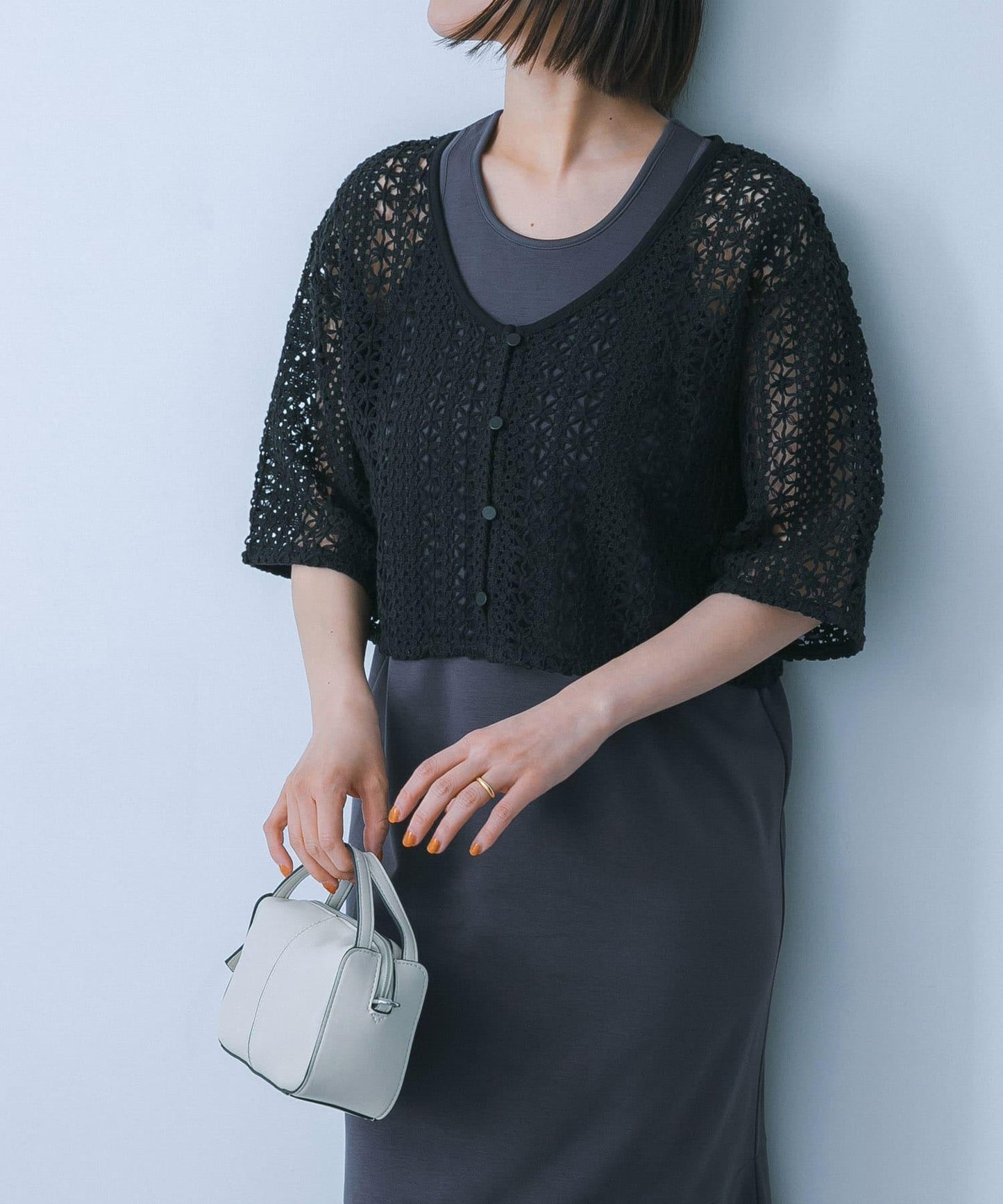 蕾絲拼接連衣裙