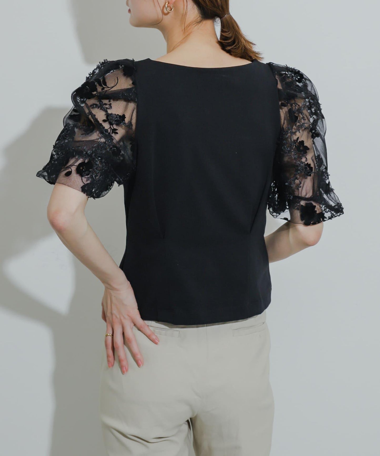 花卉網紗拼接上衣