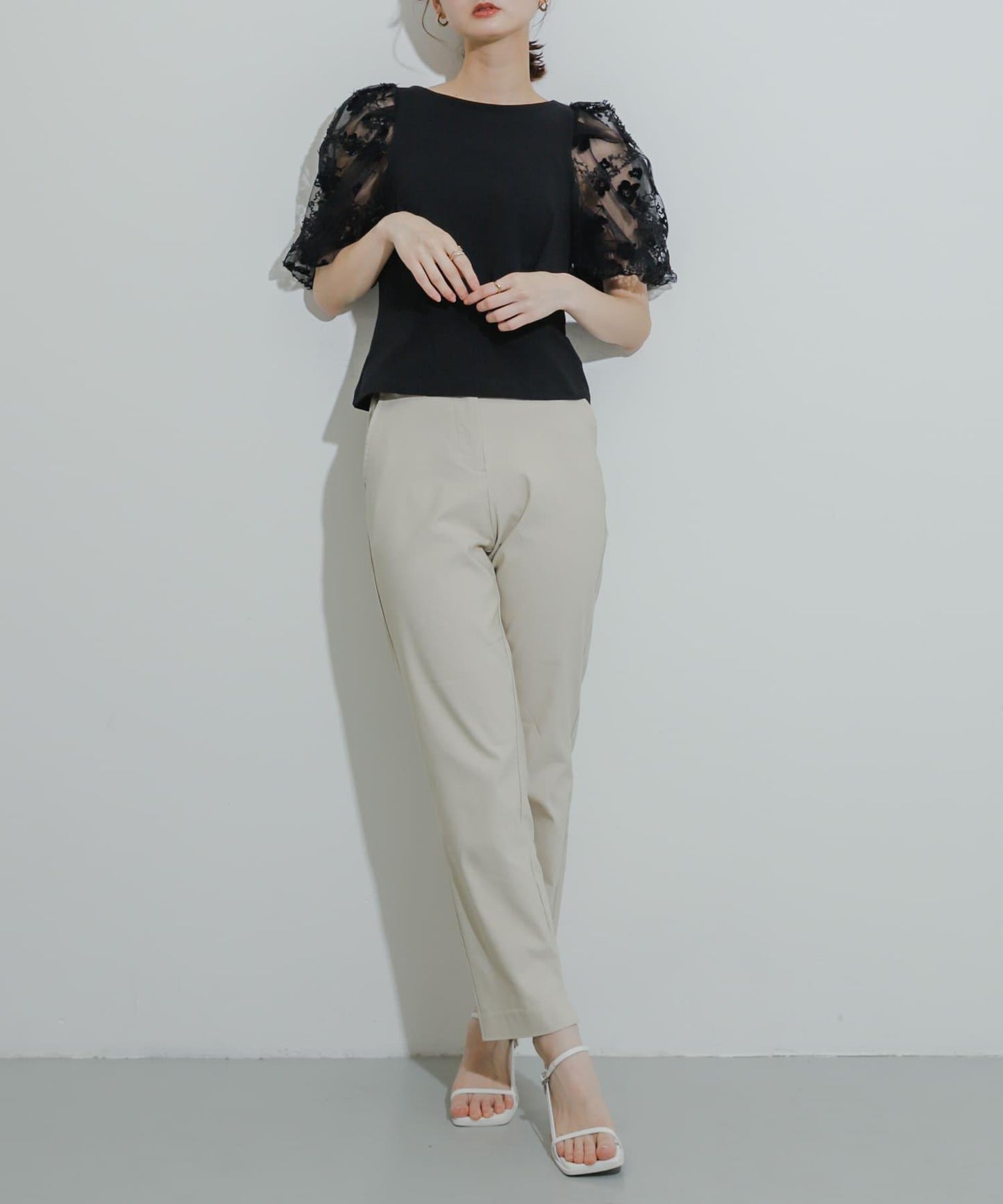 花卉網紗拼接上衣