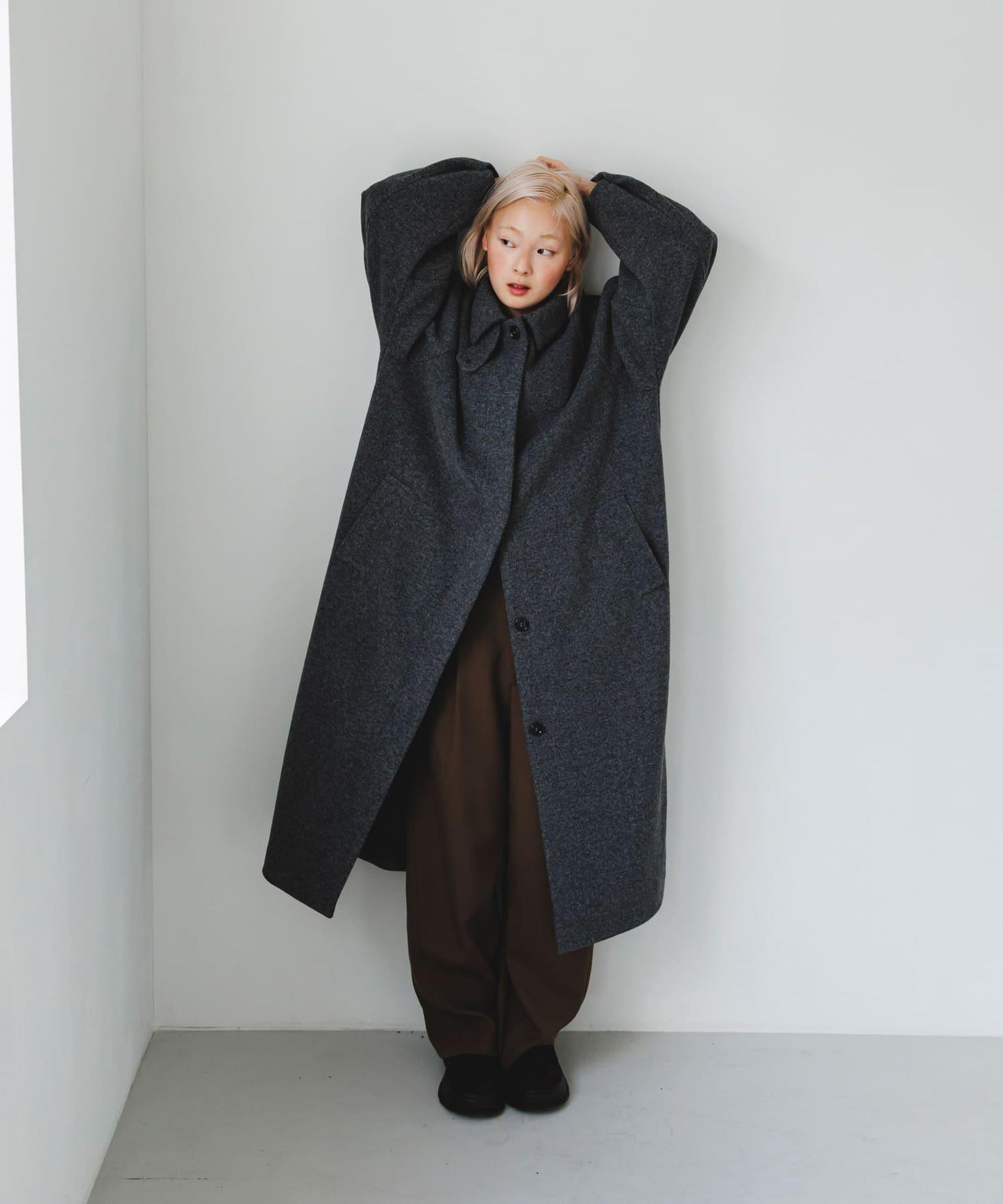 翻領繭型長款大衣