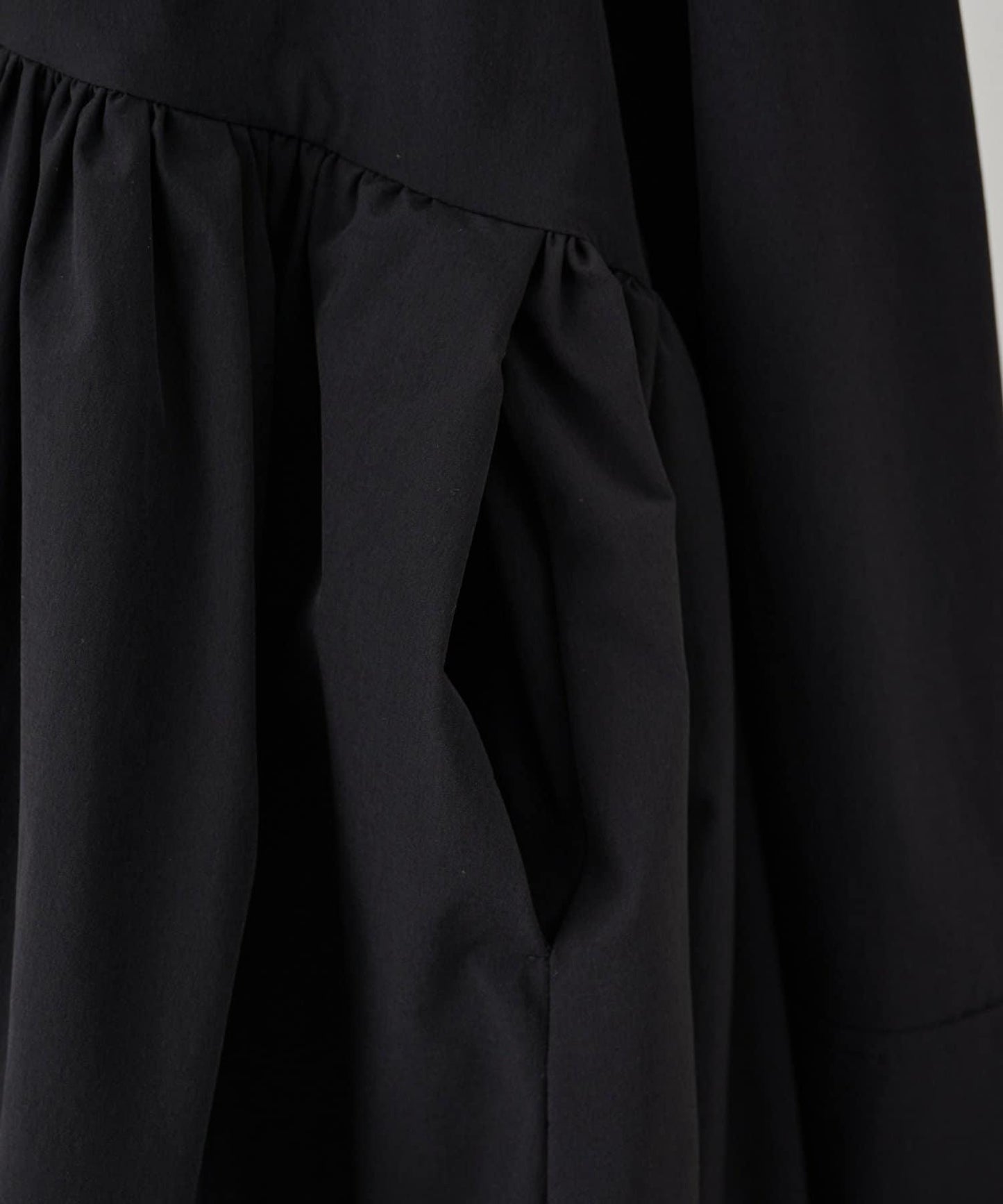 蓬紗荷葉邊設計 夾克外套