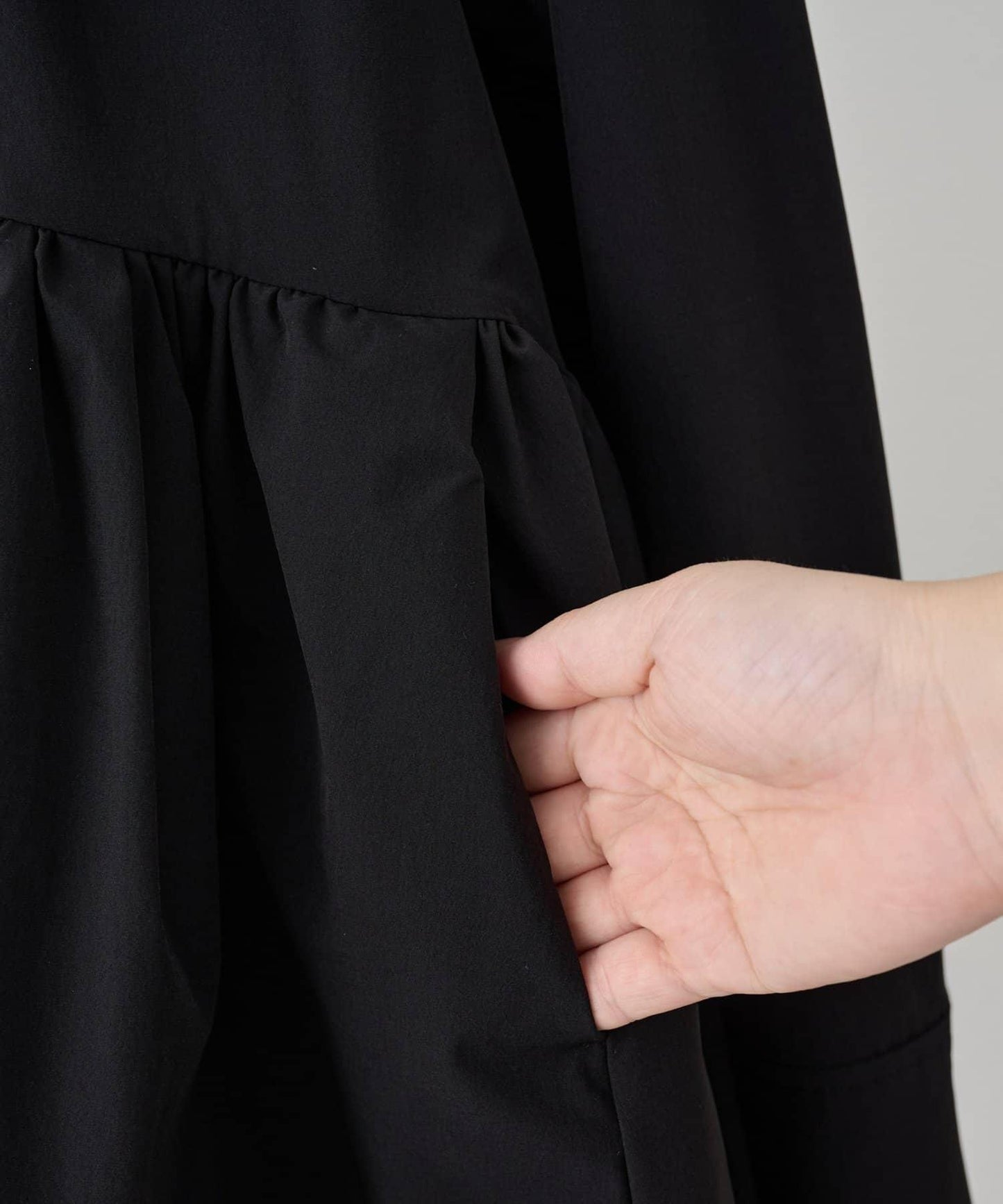 蓬紗荷葉邊設計 夾克外套