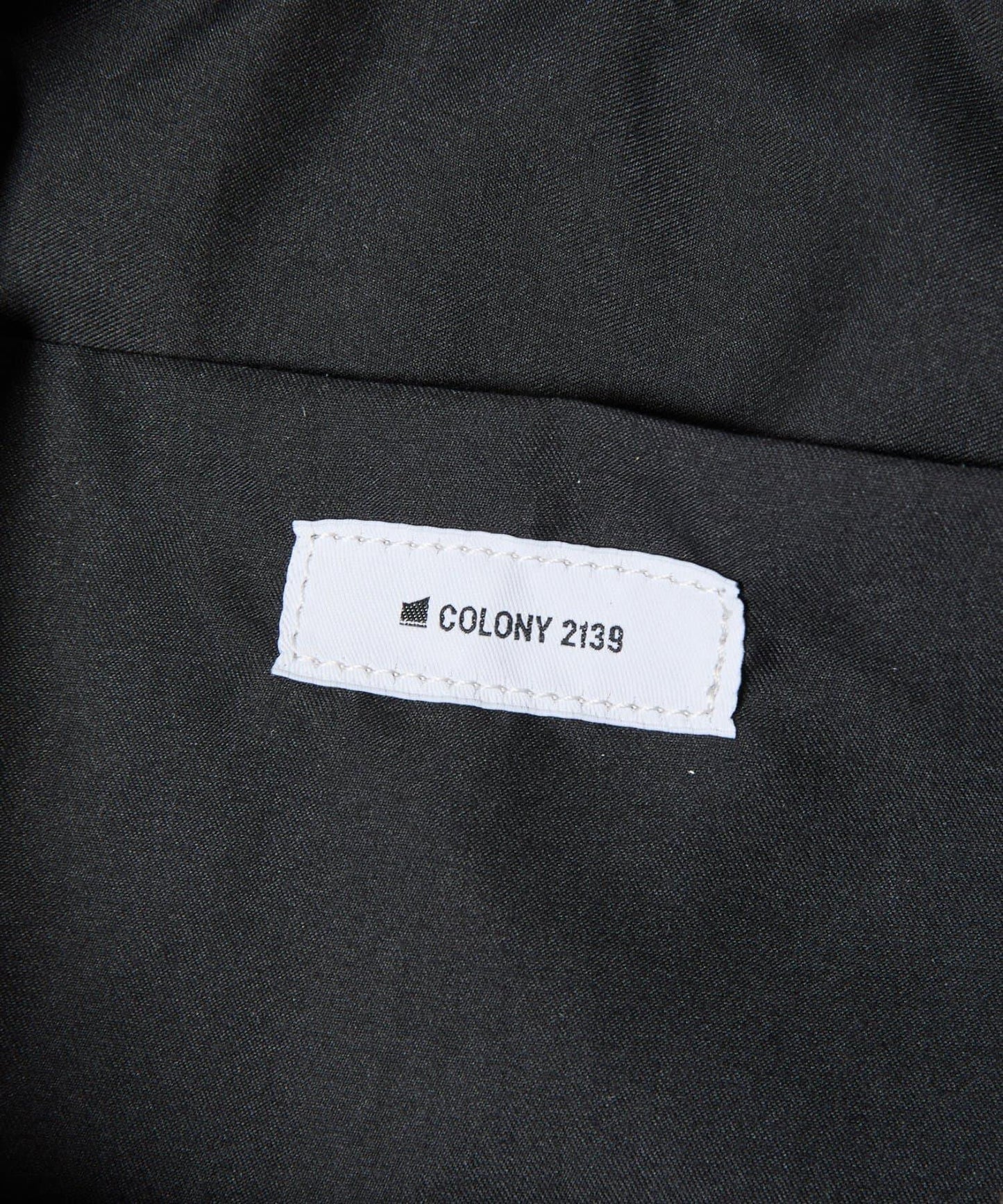 鉚釘裝飾手提包