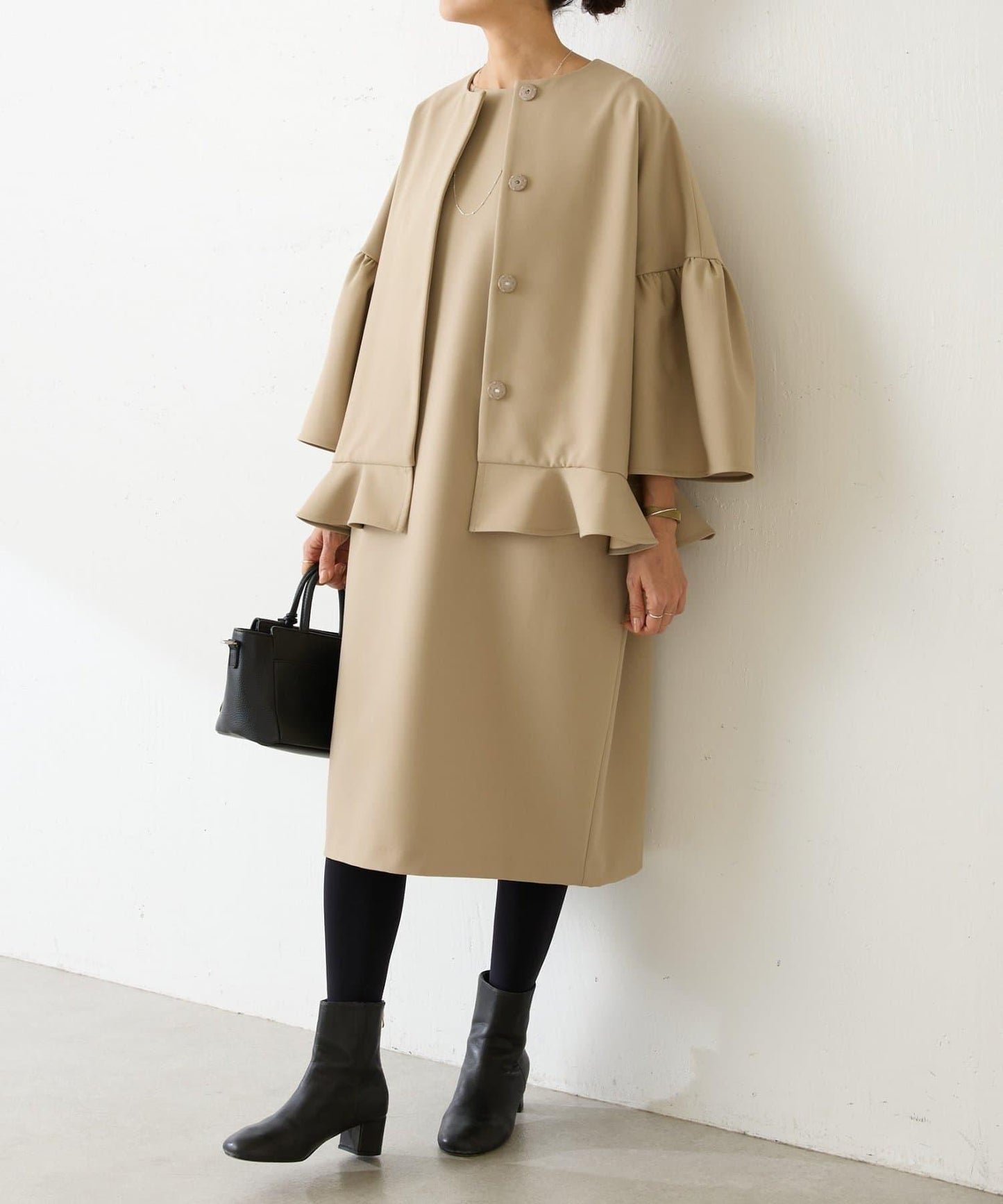 LIVETART 下襬荷葉邊夾克