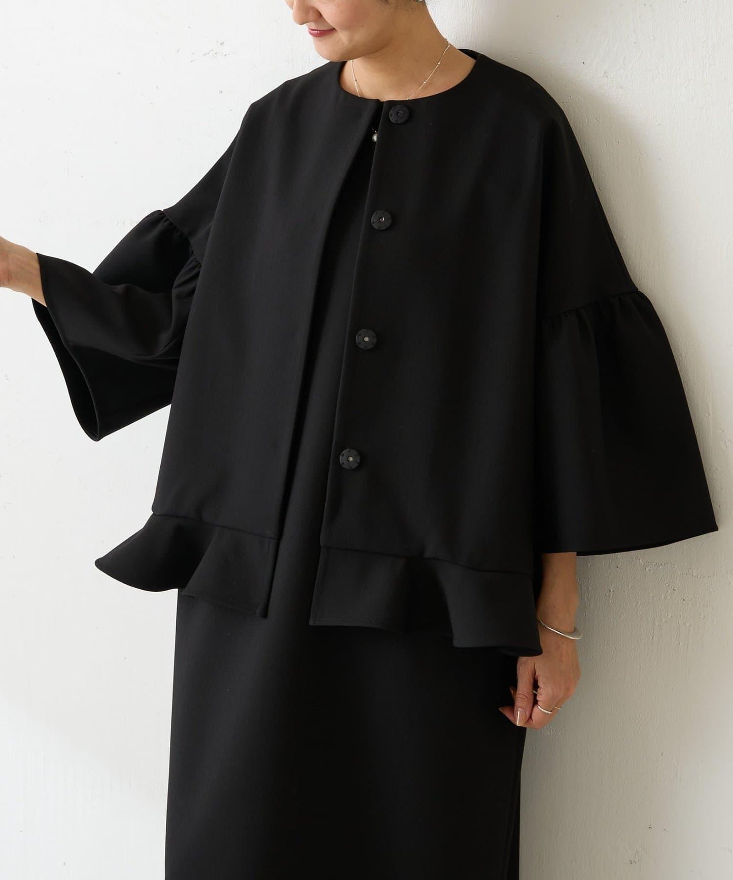 LIVETART 下襬荷葉邊夾克