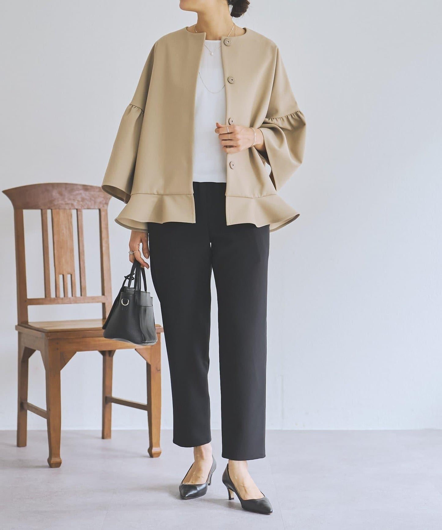 LIVETART 下襬荷葉邊夾克