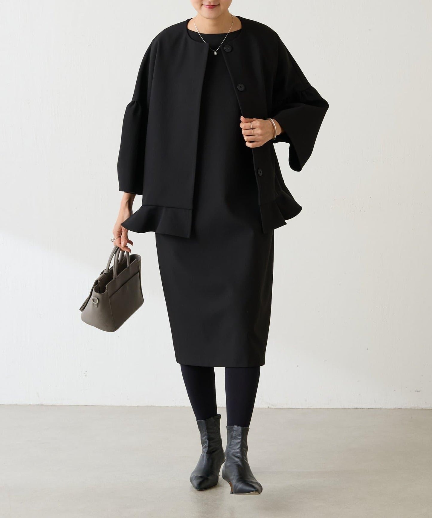 LIVETART 下襬荷葉邊夾克