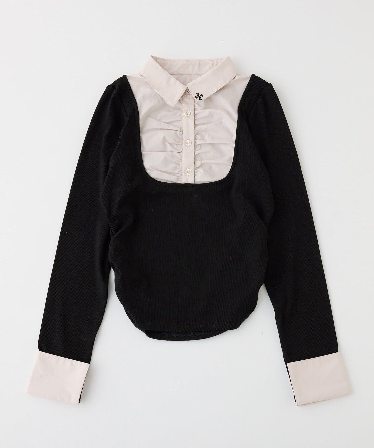 標誌刺繡層次感上衣