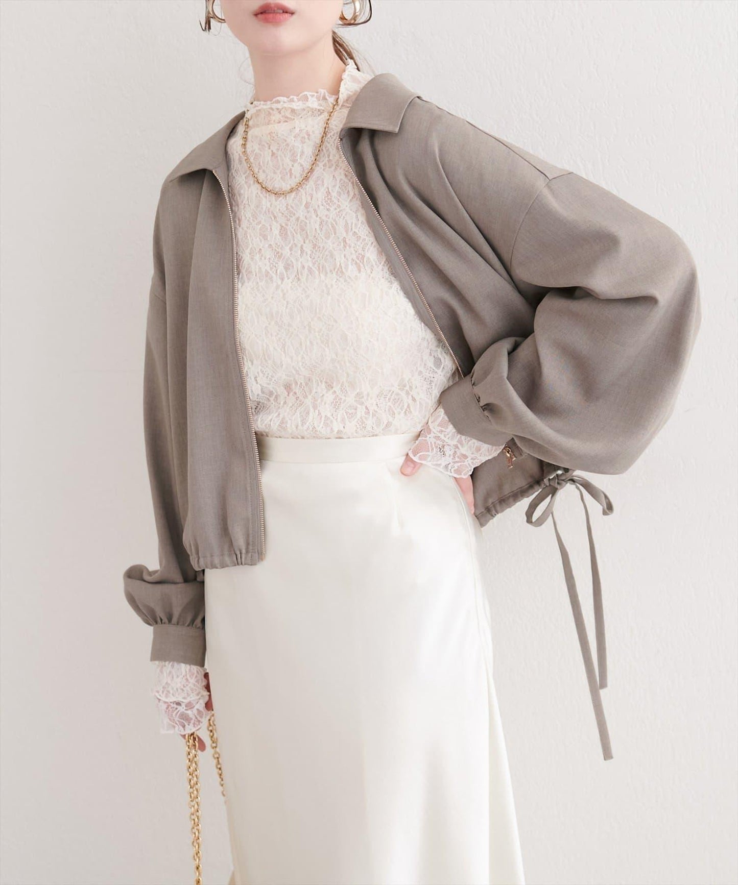 下襬抽繩短外套