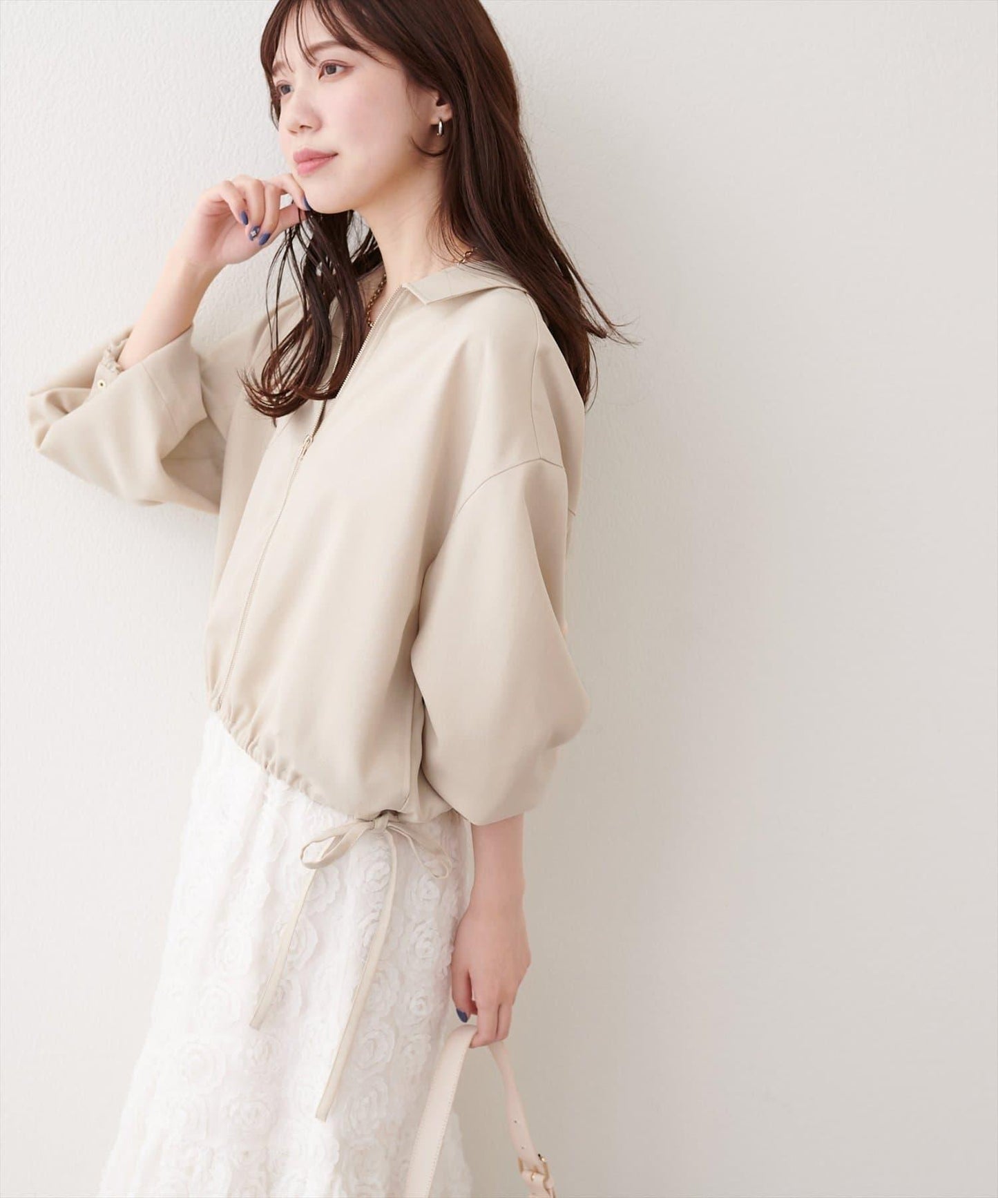 下襬抽繩短外套