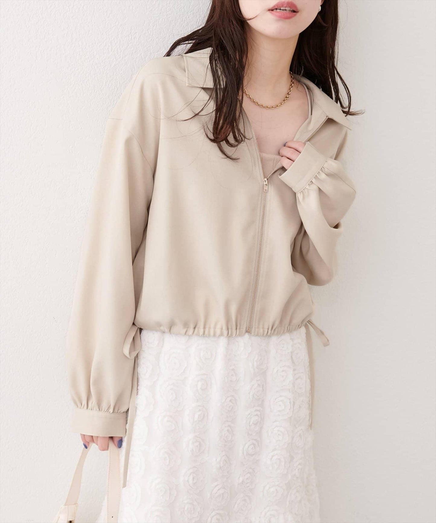 下襬抽繩短外套