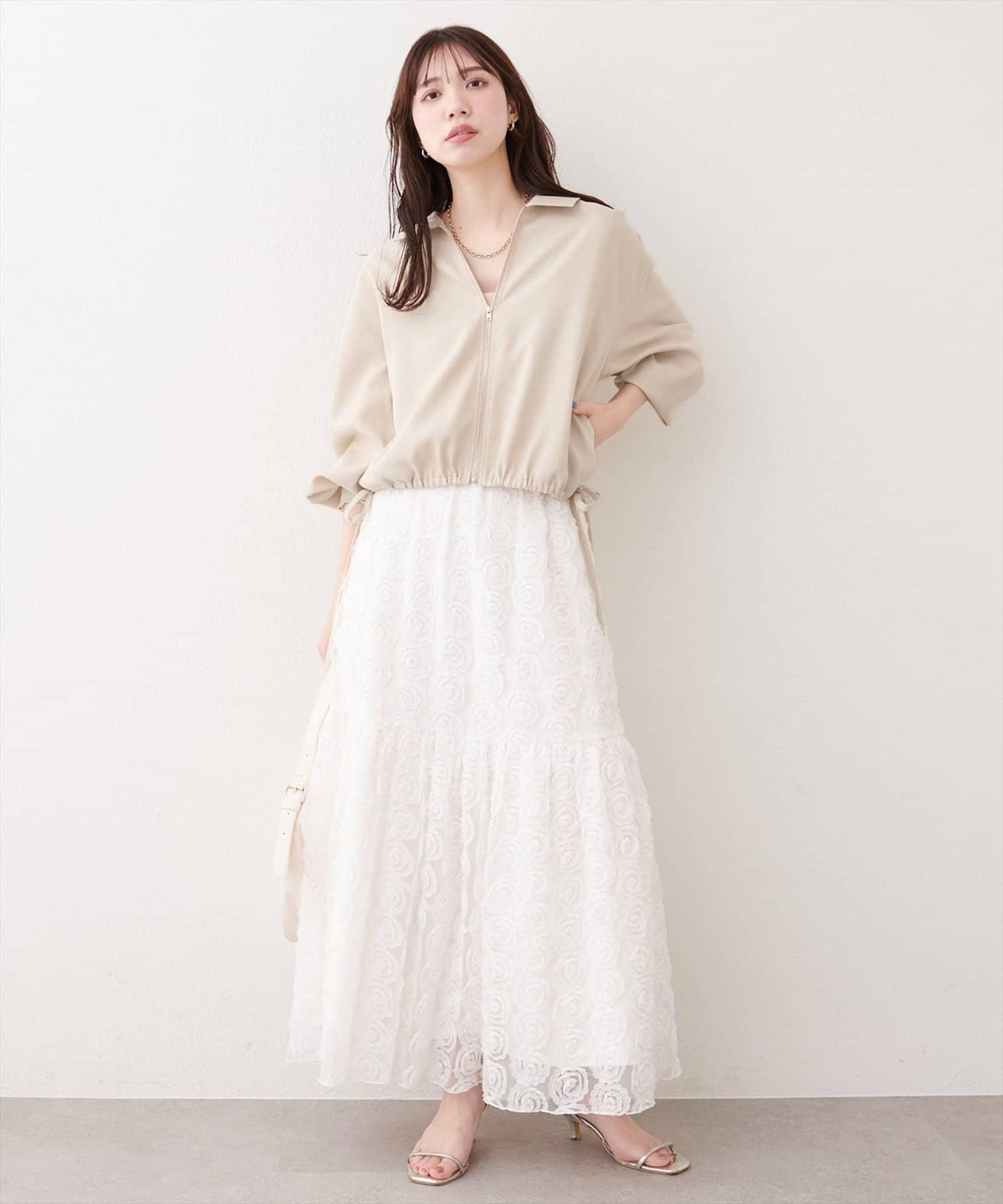 下襬抽繩短外套