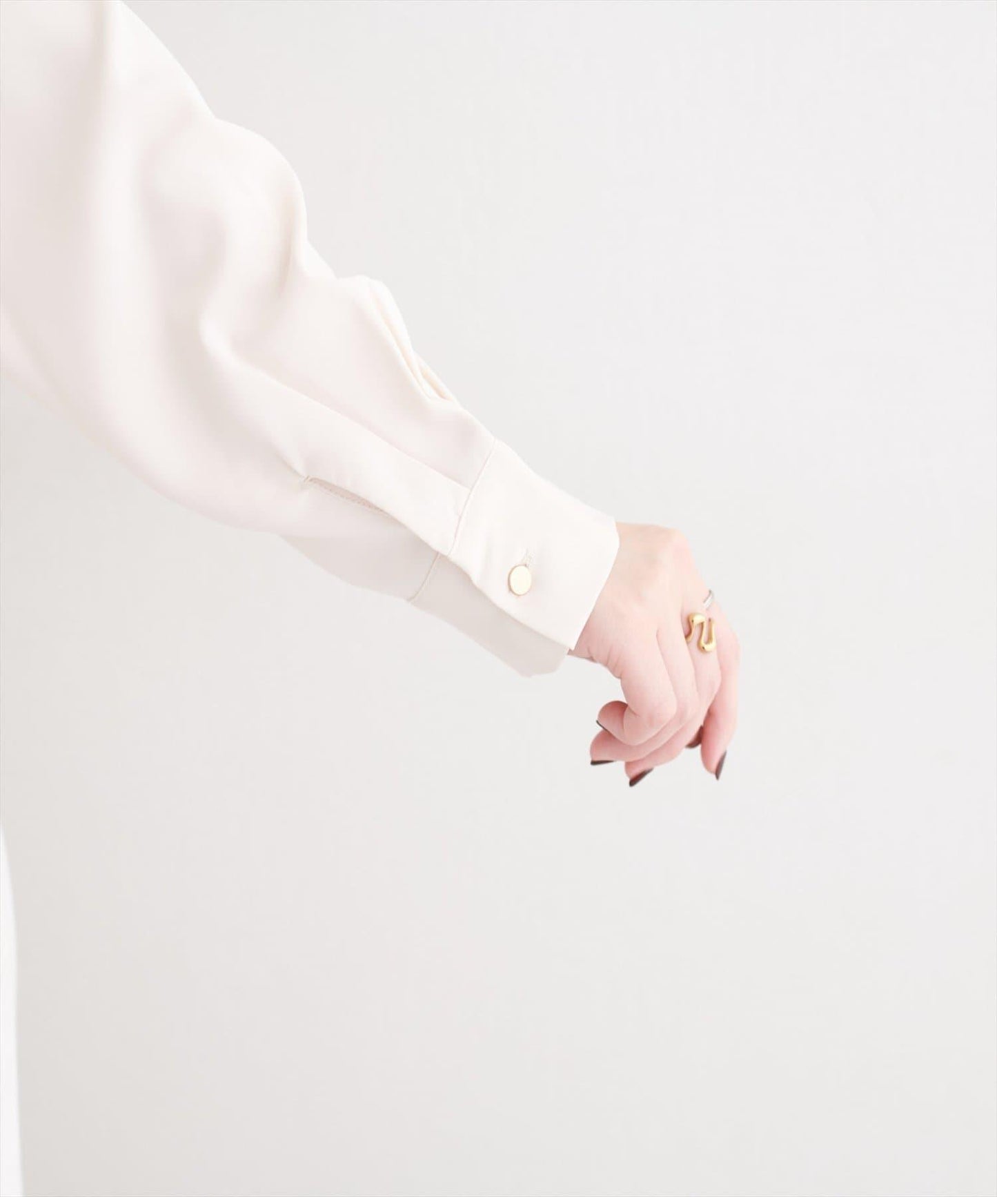 平價柔滑條扣襯衫