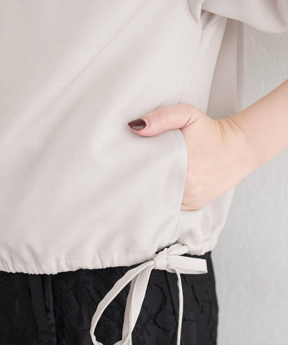 下襬抽繩短外套