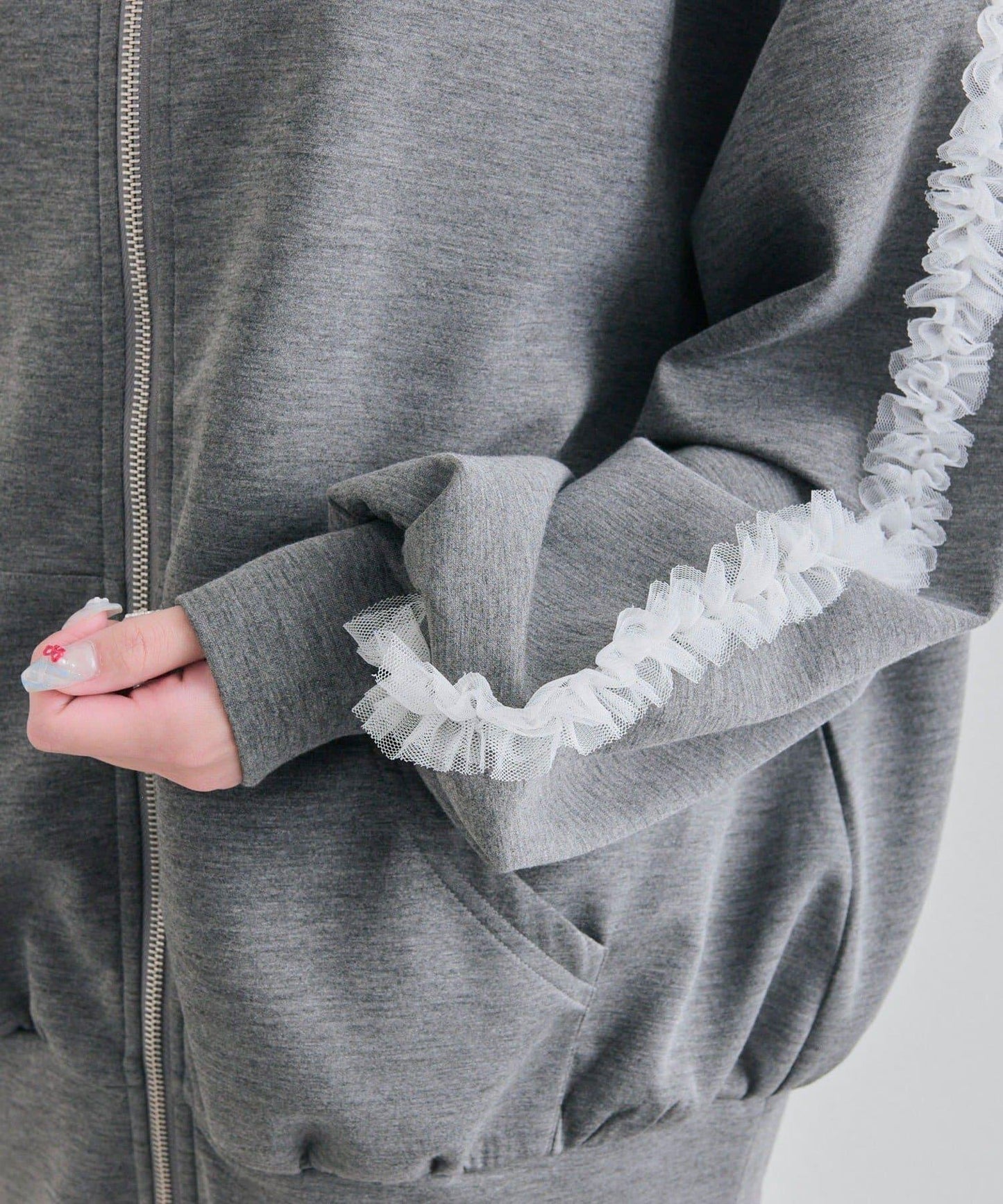 薄紗荷葉邊連帽衛衣