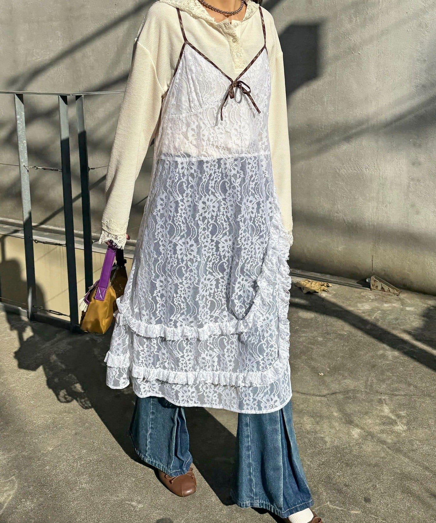 格紋滾邊蕾絲吊帶連衣裙