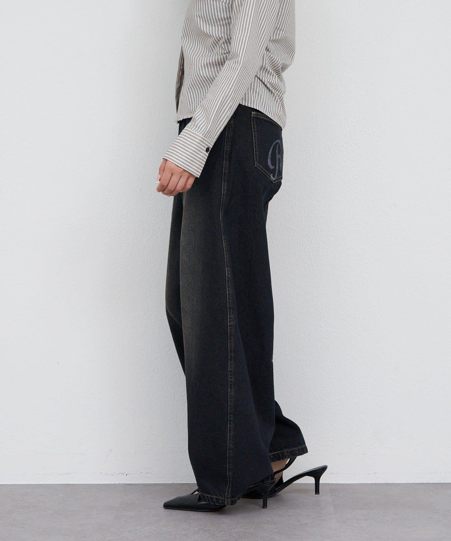 背部印花 彎刀 牛仔褲