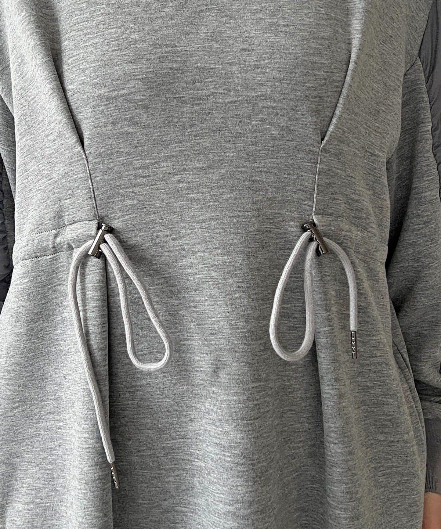 抽繩褶皺連衣裙