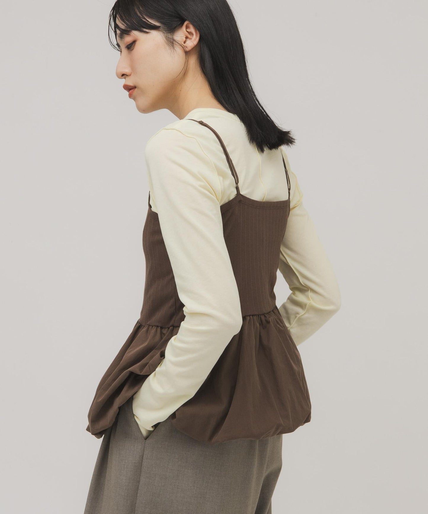 泡泡吊帶套裝上衣