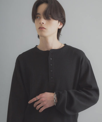 華夫格面料亨利領長袖T恤