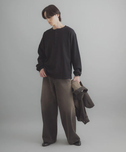 華夫格面料亨利領長袖T恤