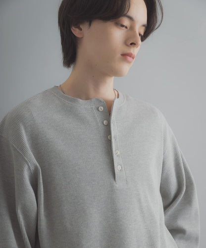 華夫格面料亨利領長袖T恤